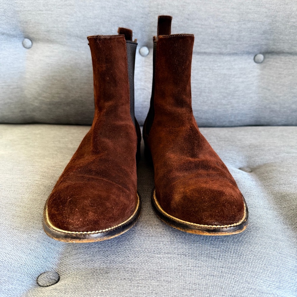 Gucci Leon Men's Brown Suede Chelsea Boots - Picture 5 of 9